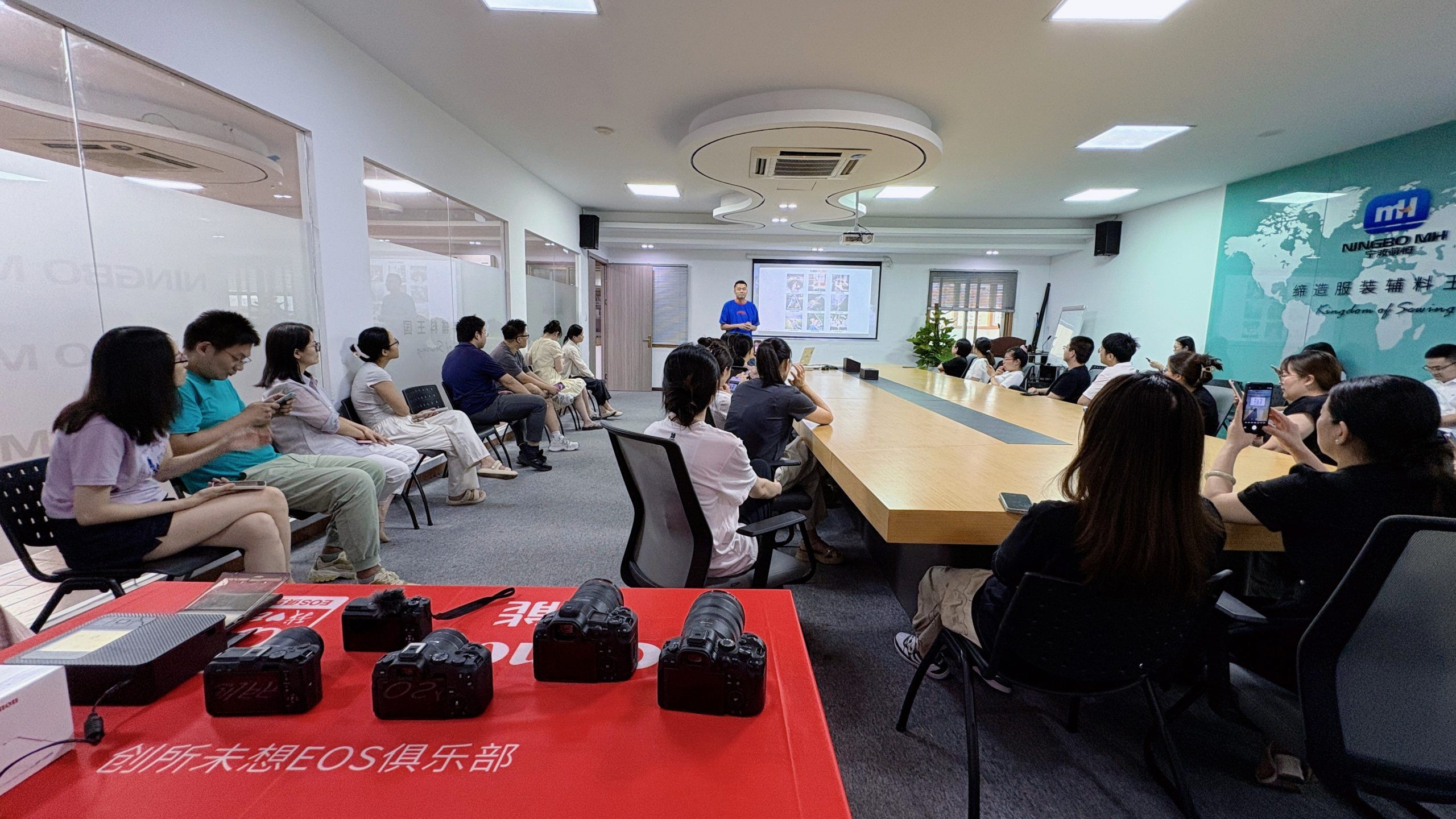 萌恒午校開課啦 | 首期手機攝影課解鎖隨手大片新技能