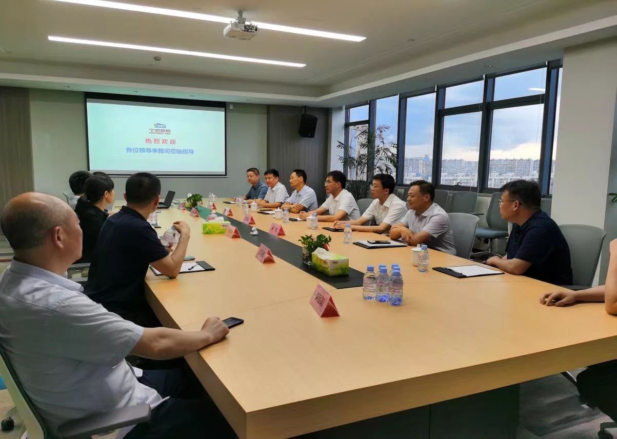 湖南澧縣縣委常委、縣長王啟武一行深入寧波萌恒參觀考察