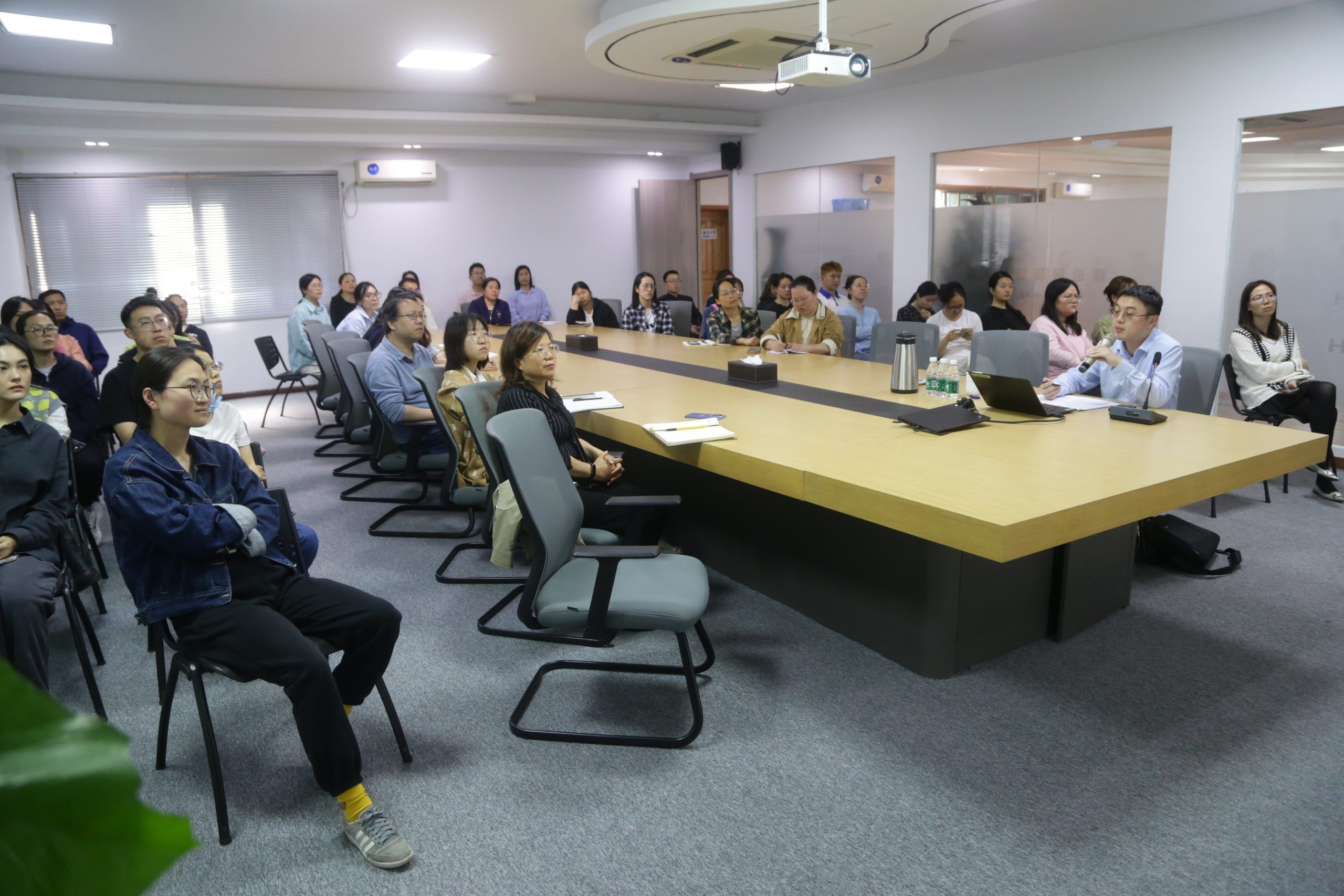 夯實(shí)信保知識(shí) 筑牢風(fēng)險(xiǎn)屏障 | 國(guó)貿(mào)開展出口信保業(yè)務(wù)專題培訓(xùn)