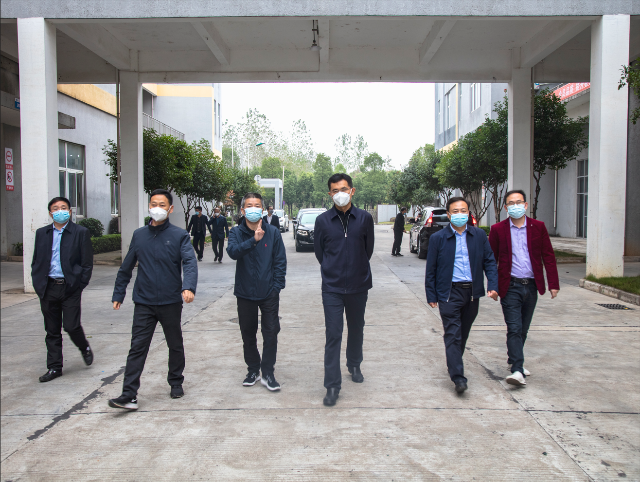 澧縣縣委副書記、縣長王啟武深入湖南萌恒調(diào)研